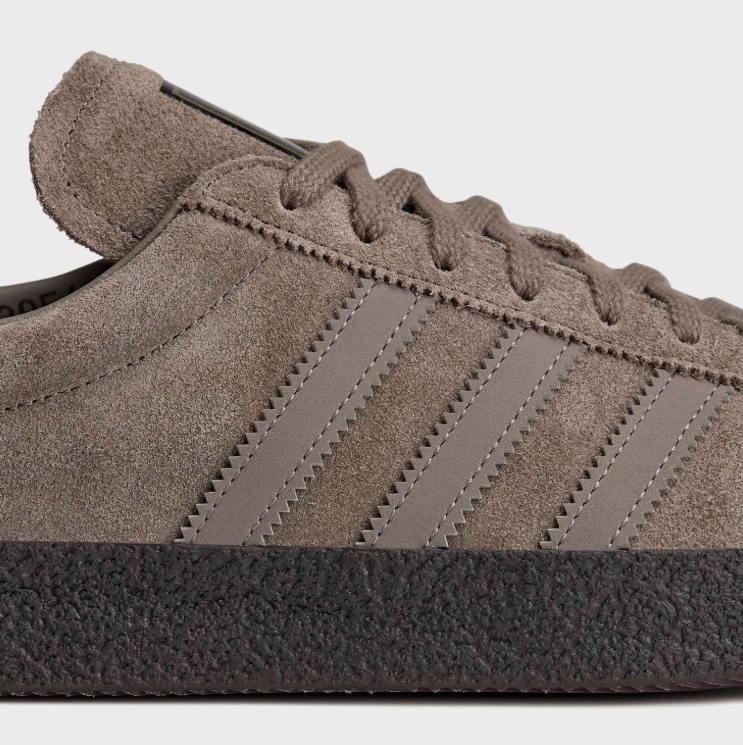 Adidas Sneaker – Taupe/Black