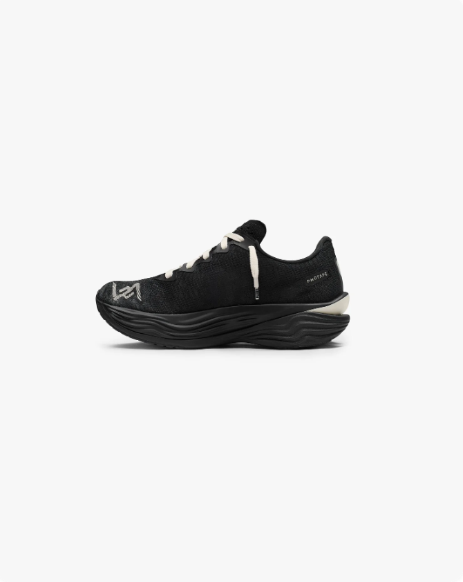 Puma Running Shoe – Black/Silver