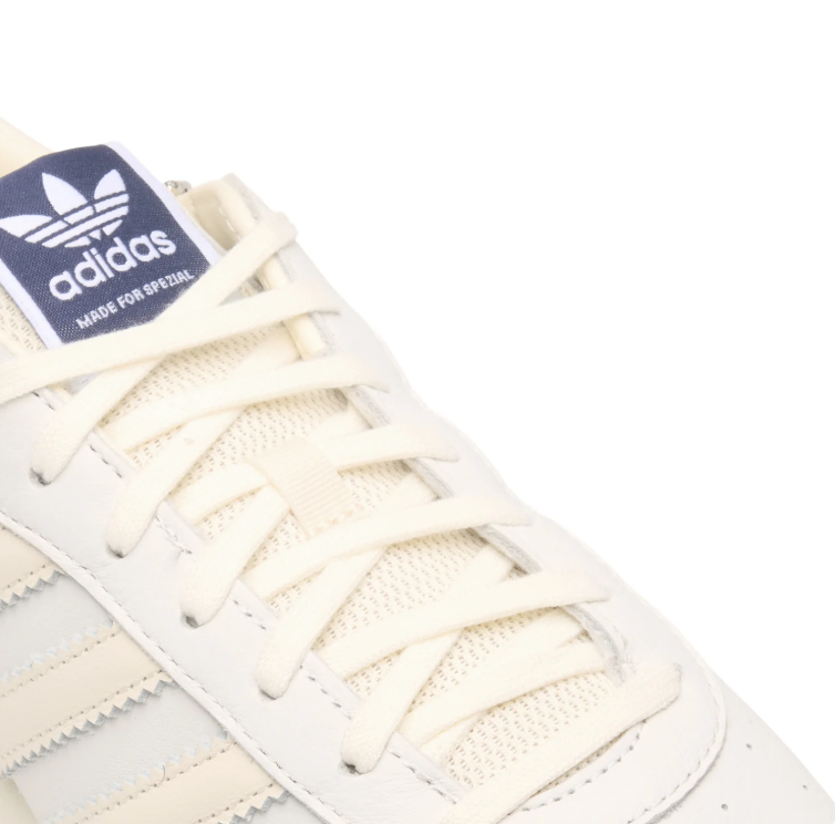 Adidas Court Sneaker – Off White/Gum