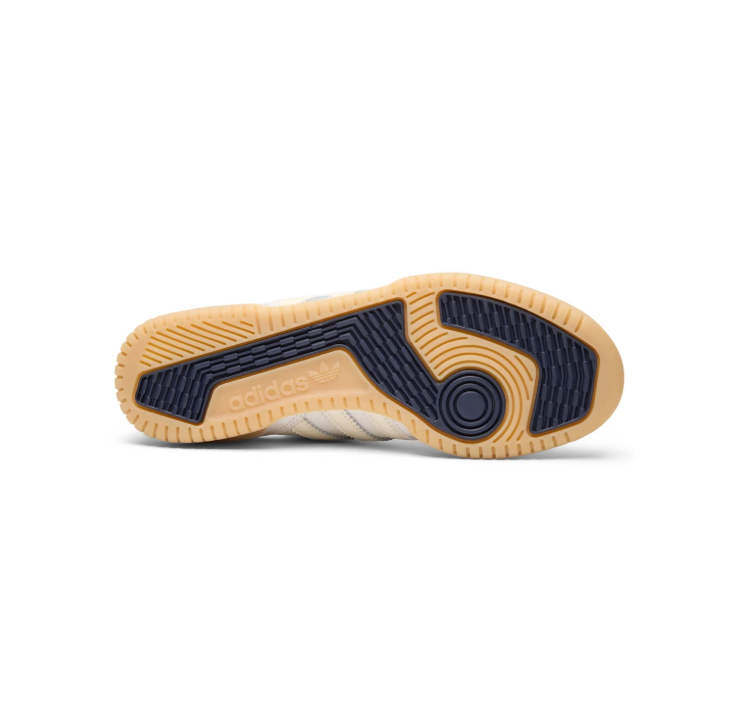 Adidas Court Sneaker – Off White/Gum